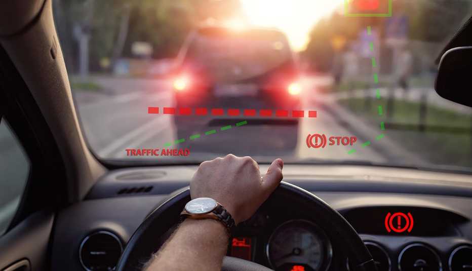 Automatic braking displayed on windshield Automatic braking displayed on windshield