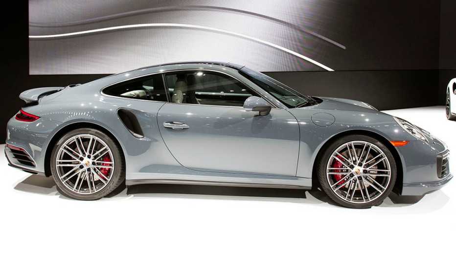 silver Porsche 911