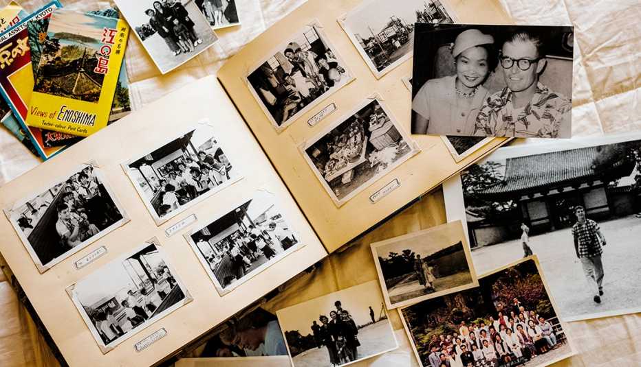 Davis family memories in a photo album Davis family memories in a photo album