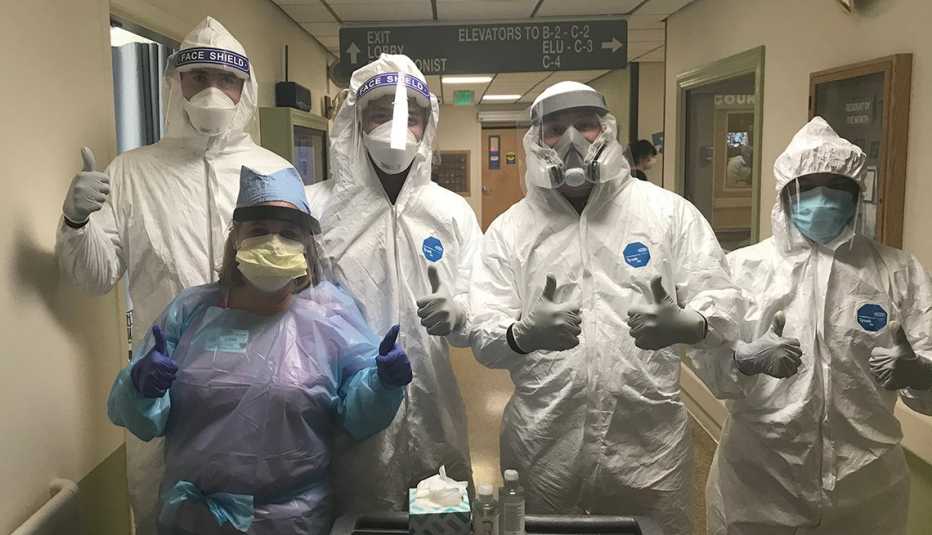 nursing home staff is assisted by national guard staff in early coronavirus testing