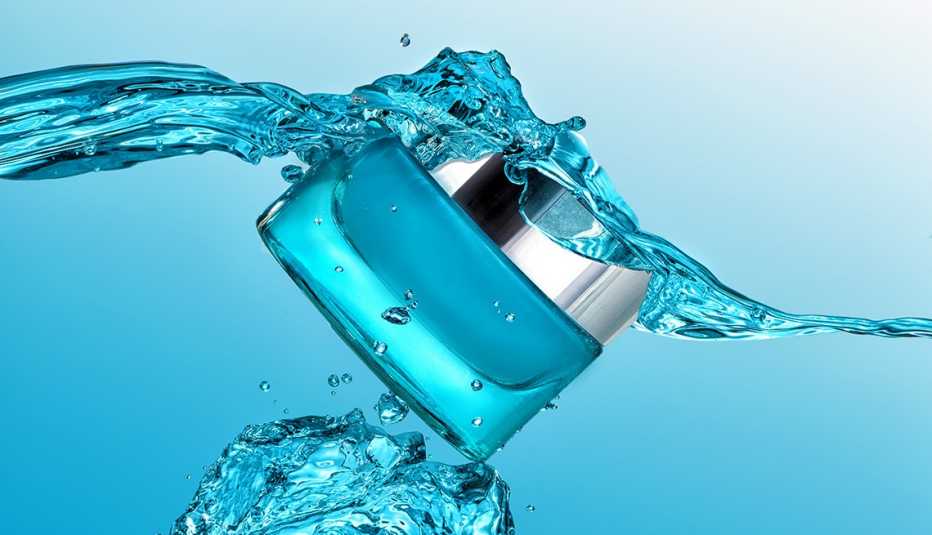 Lock in water