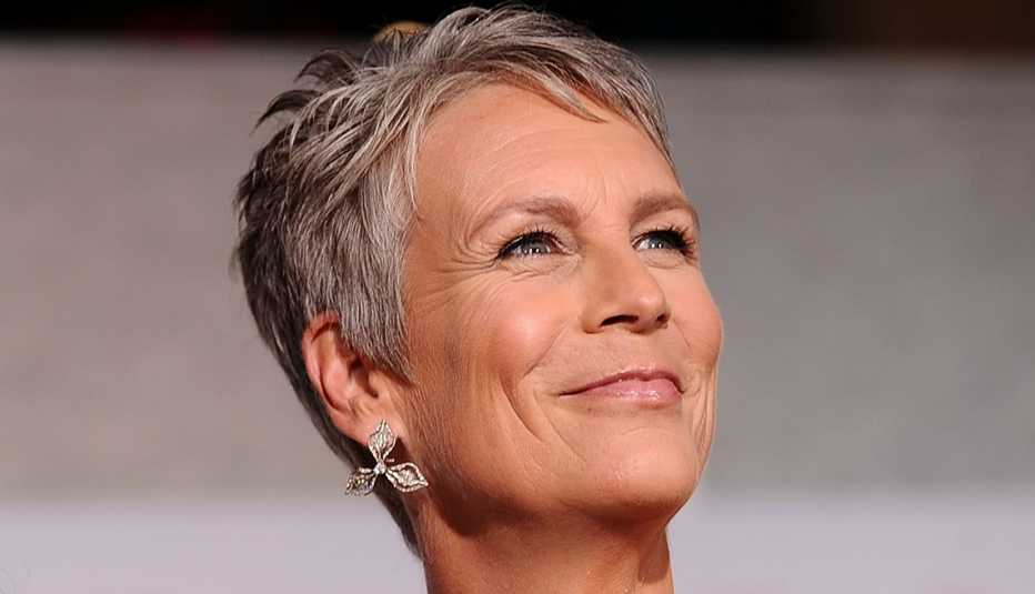 Jamie Lee Curtis, gray hair fashion