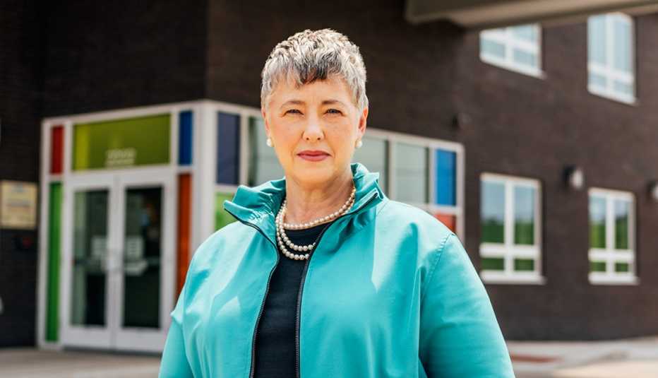 annise parker poses for a photo 