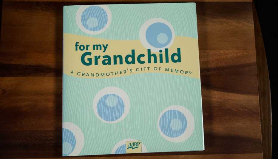 Book cover that reads For my grandchild a grandmother's gift of memory