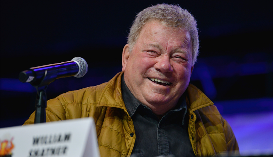 william shatner on stage at the twenty twenty two los angeles comic con
