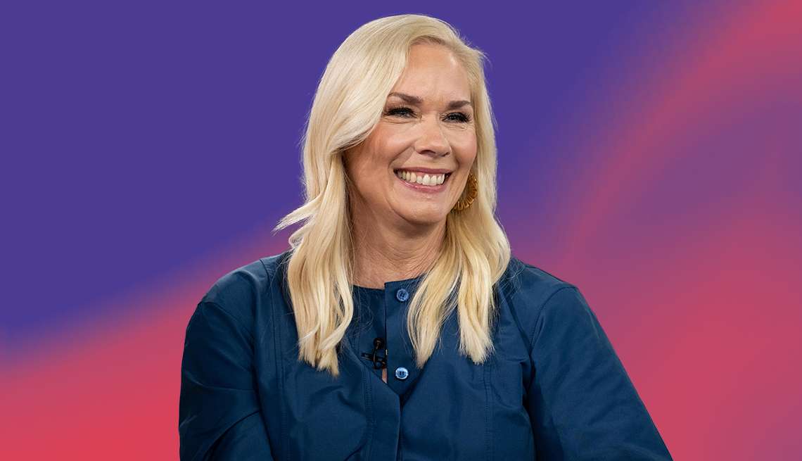 leanne morgan against purple, pinkish ombre background