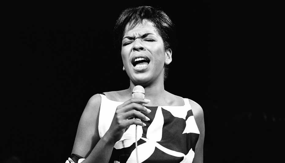 Singer/actress Della Reese