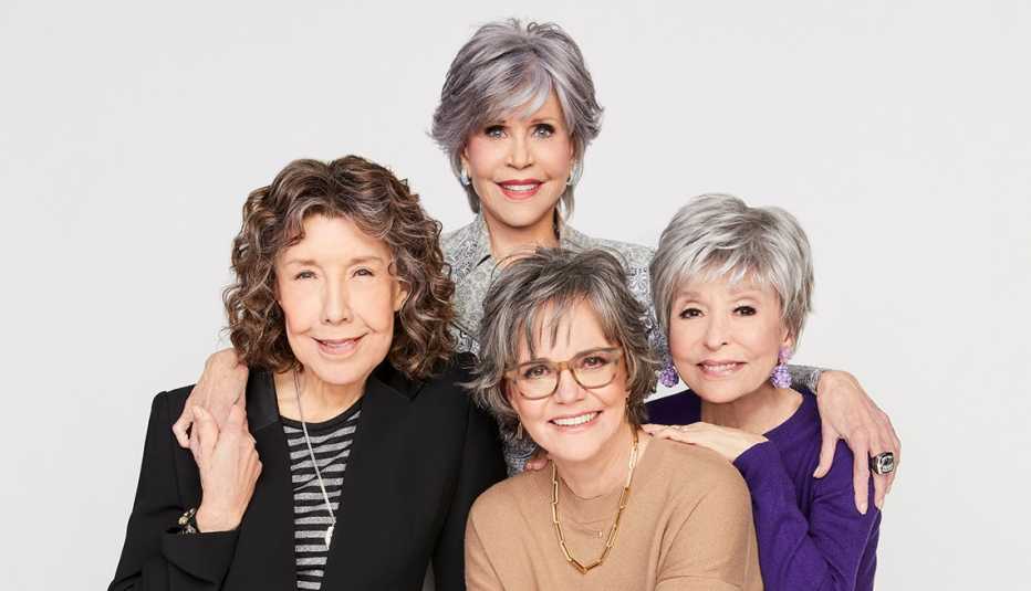from left to right lily tomlin jane fonda sally field and rita moreno photographed by a a r p january twenty twenty three