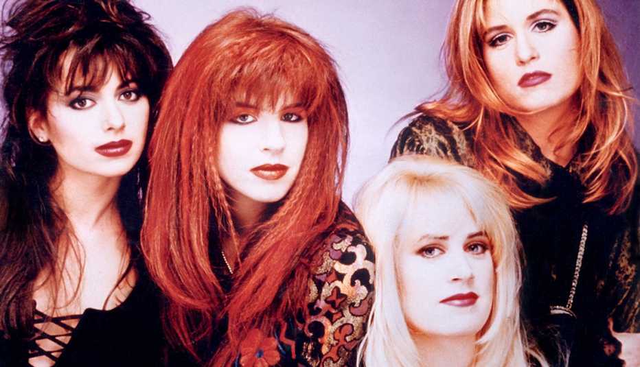 suzanna hoffs, michael steele, debbi peterson and vicki peterson
