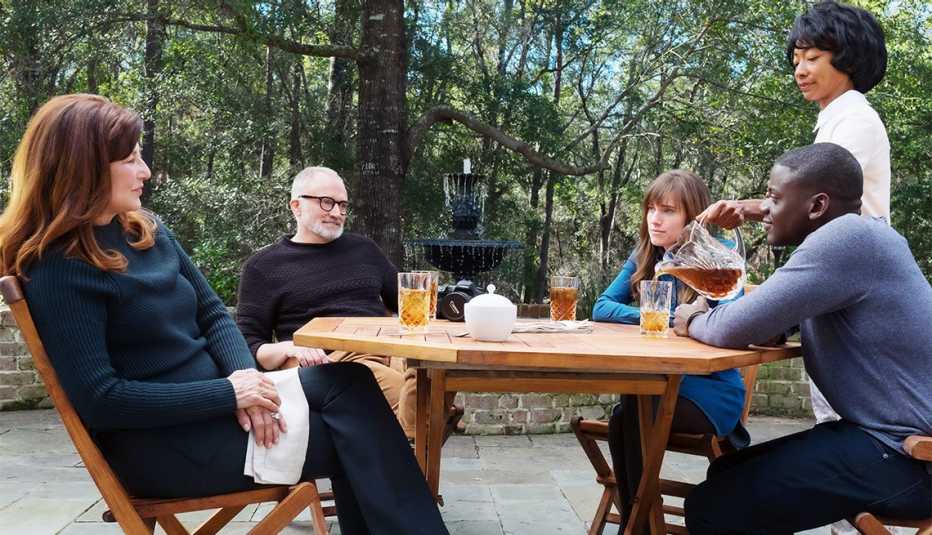Actors Catherine Keener, Bradley Whitford, Allison Williams, Betty Gabriel (standing), Daniel Kaluuya from Get Out