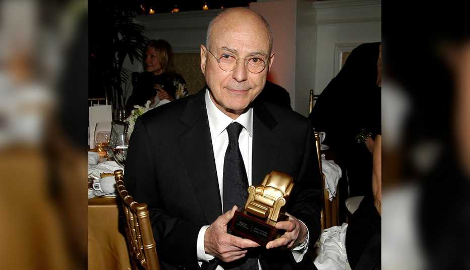 Alan Arkin with his Movies for Grownups Award