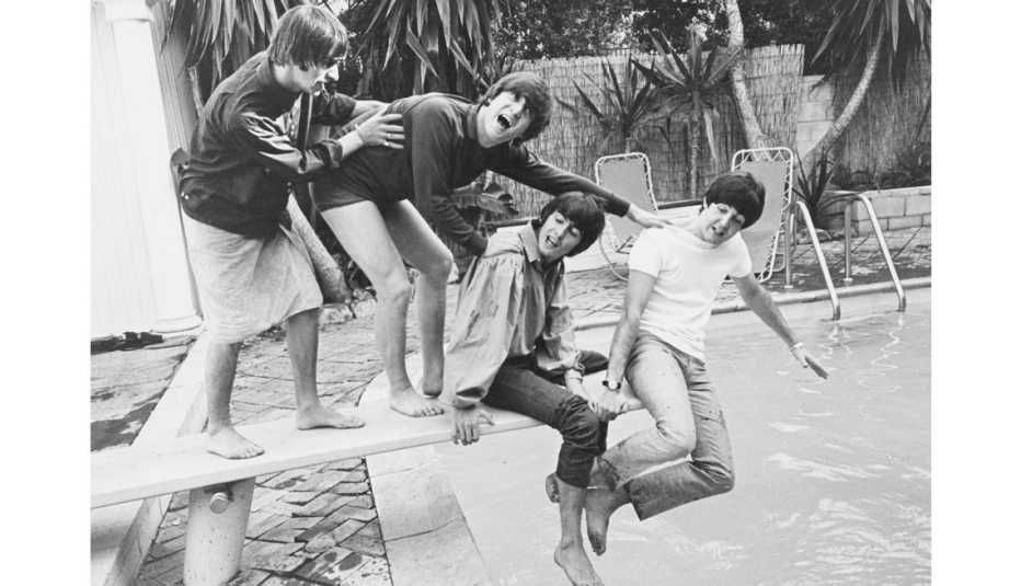 The Beatles, Band, Music, Musicians, Pool, Ringo Starr, George Harrison, Paul MacCartney, John Lennon, Quiz