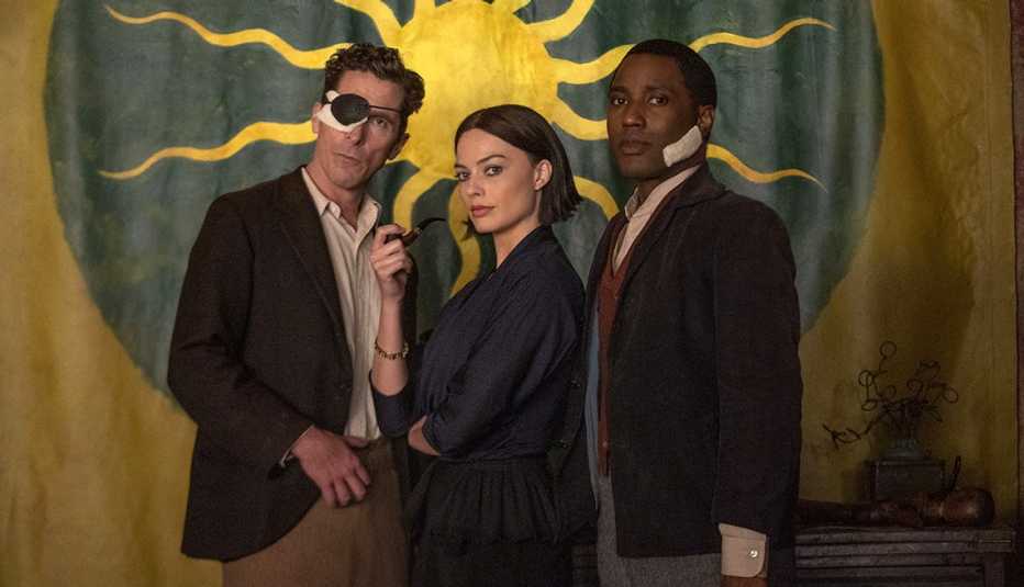 Christian Bale, Margot Robbie and John David Washington star in the movie Amsterdam