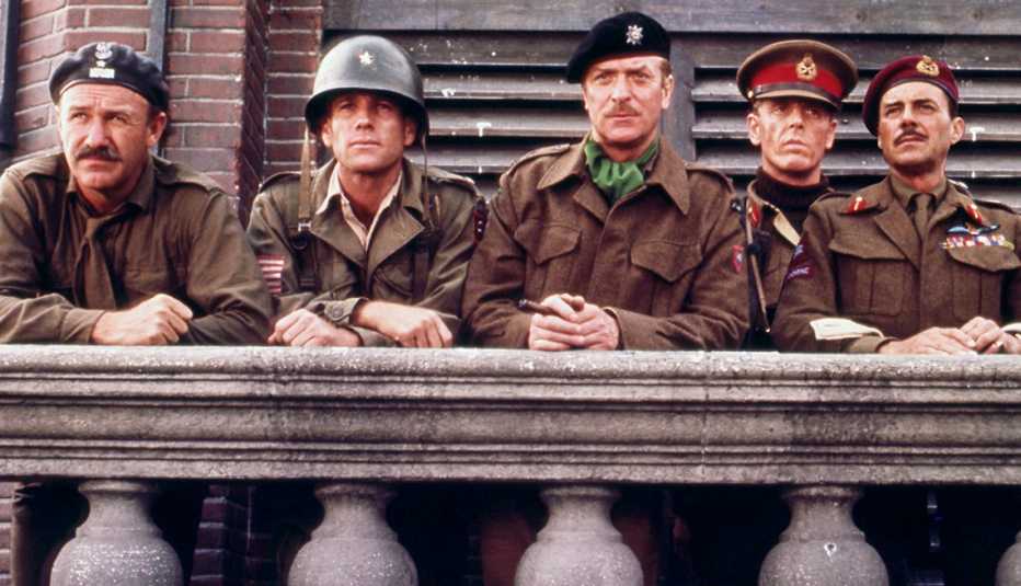 Gene Hackman Ryan O Neal Michael Caine Edward Fox and Dirk Bogarde in A Bridge Too Far