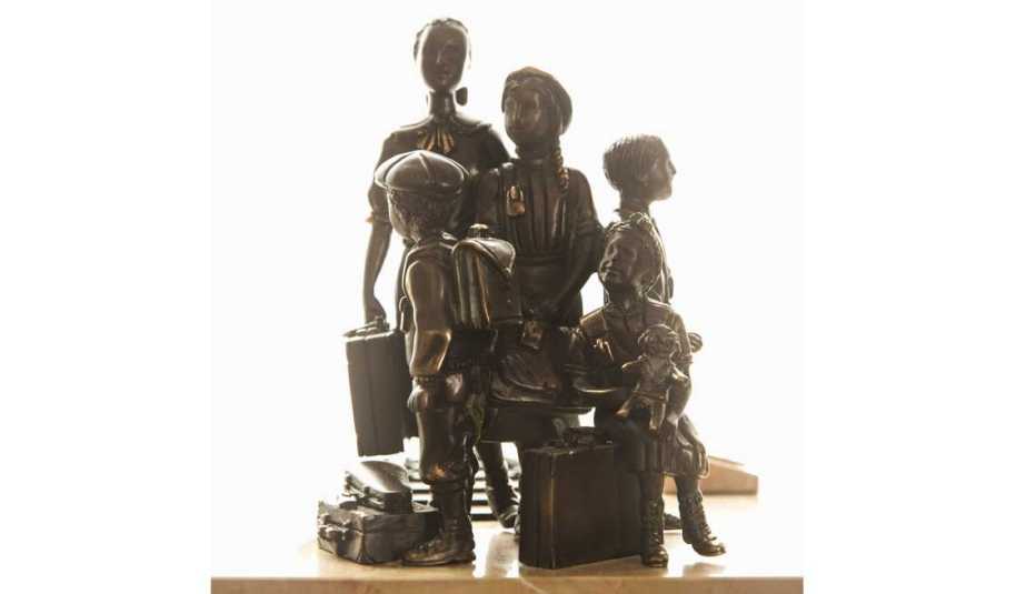 Statue, Dr Ruth, Therapist, Toy Collectibles