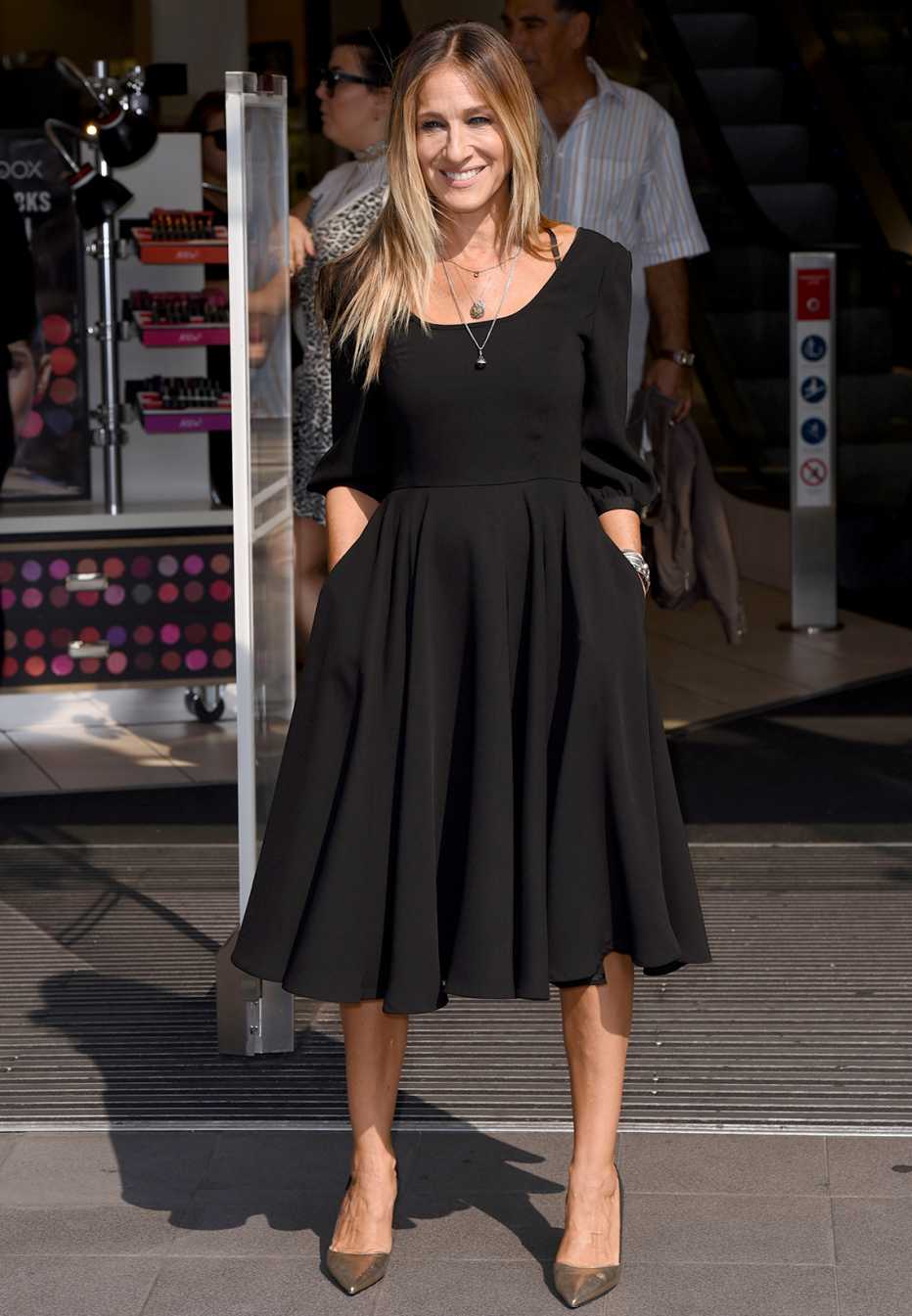 Sarah Jessica Parker in a black dress Sarah Jessica Parker in a black dress