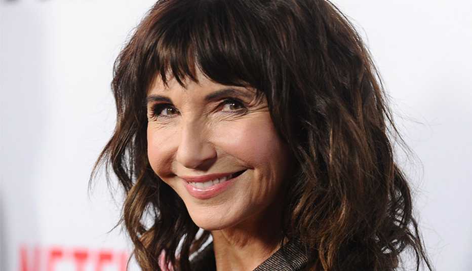 Mary Steenburgen, Long-ish Hair