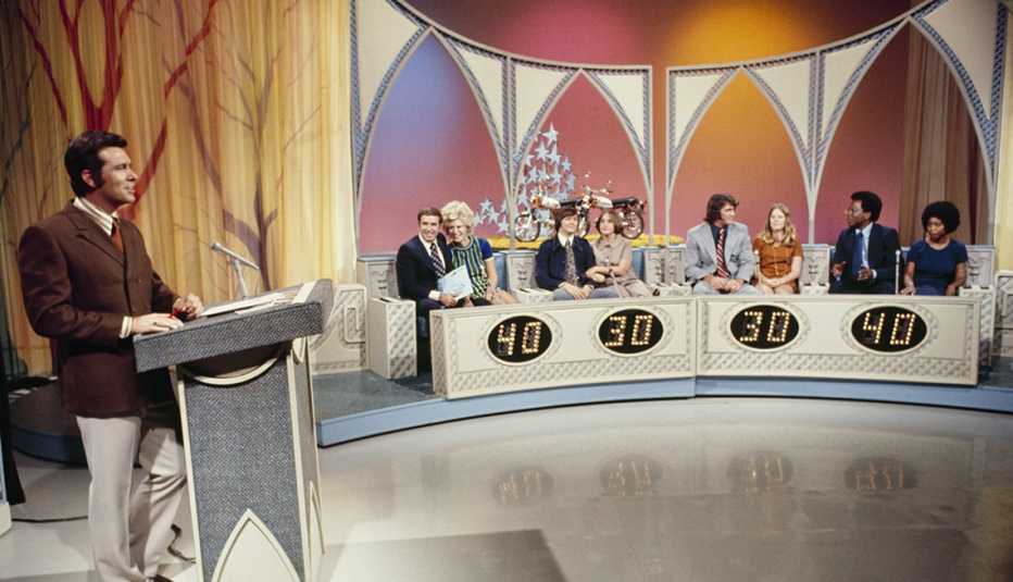 Bob Eubanks hosting The Newlywed Game