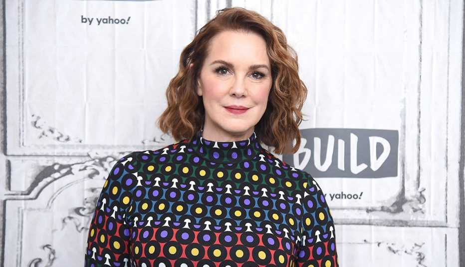 Elizabeth Perkins visits the Build Series