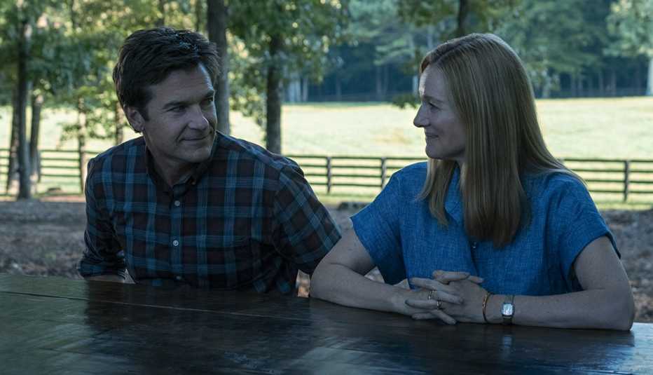 Jason Bateman and Laura Linney star in the Netflix show Ozark
