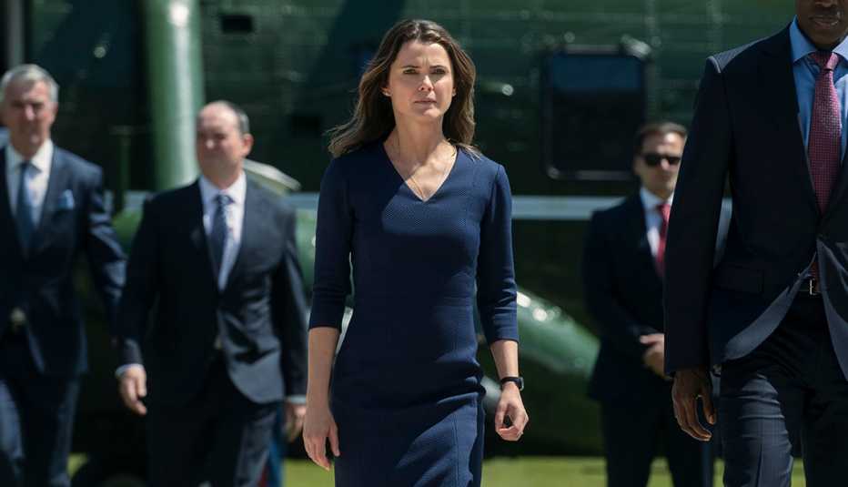 keri russell and ato essandoh in a still from the diplomat