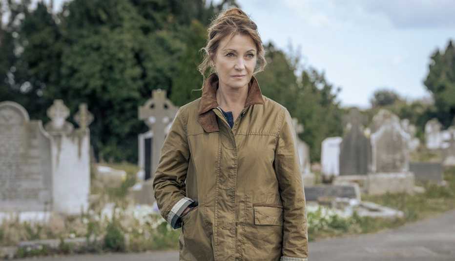 Jane Seymour stars in the TV series Harry Wild