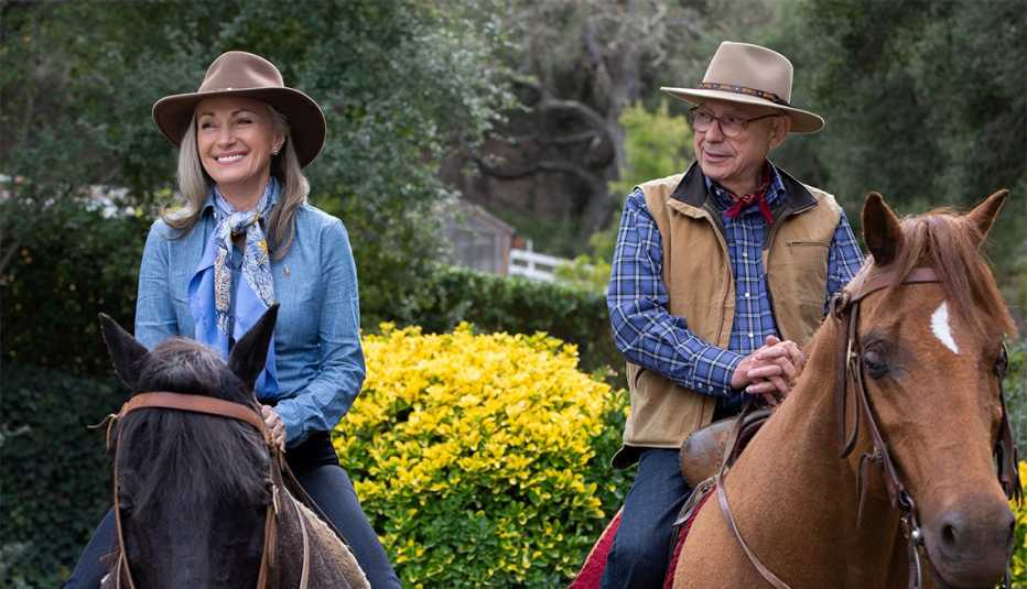 Jane Seymour and Alan Arkin in 'The Kominsky Method' Jane Seymour and Alan Arkin in 'The Kominsky Method'