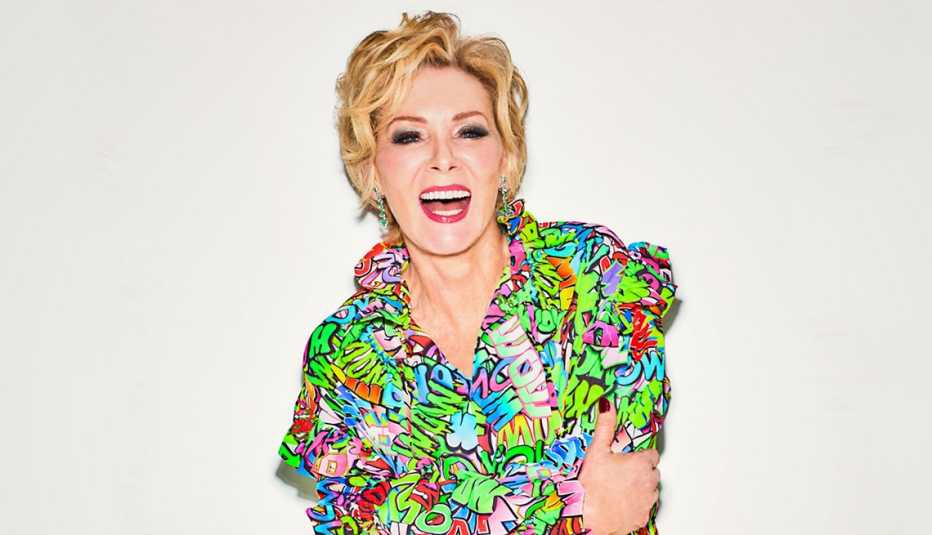 actress jean smart smiles and poses