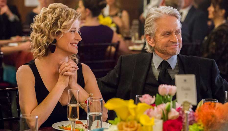 Nancy Travis, Michael Douglas