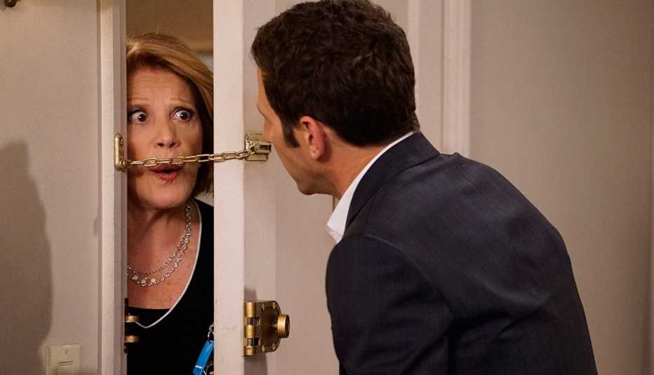 Linda Lavin and Mark Feuerstein in '9JKL'