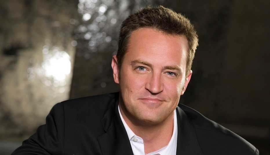 Actor Matthew Perry smiling for a portrait. Actor Matthew Perry smiling for a portrait.
