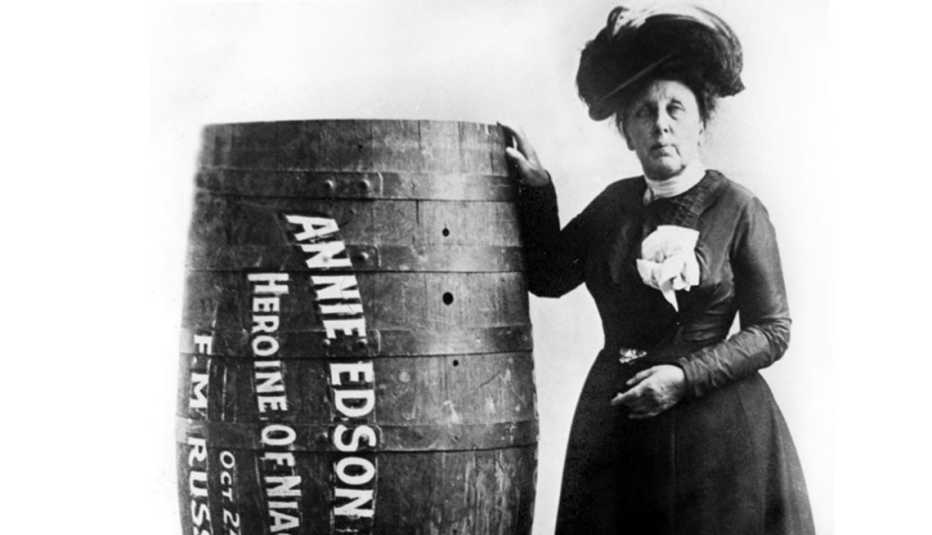 Annie Edson Taylor first person to successfully go over Niagara Falls in a barrel. Annie Edson Taylor first person to successfully go over Niagara Falls in a barrel.