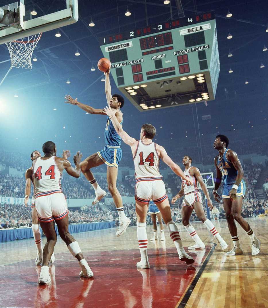 kareem abdul jabbar on his college basketball team