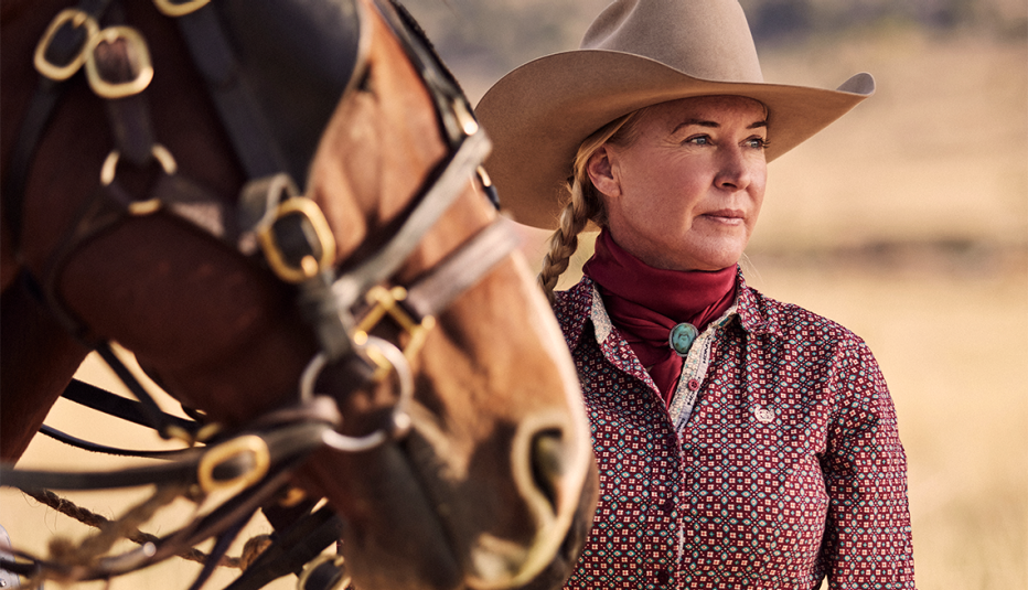 animal wrangler and trainer diane branagan of leesburg texas