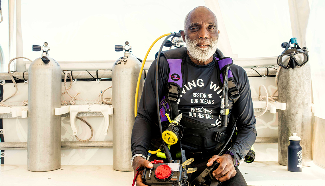 ken stewart wearing diving gear