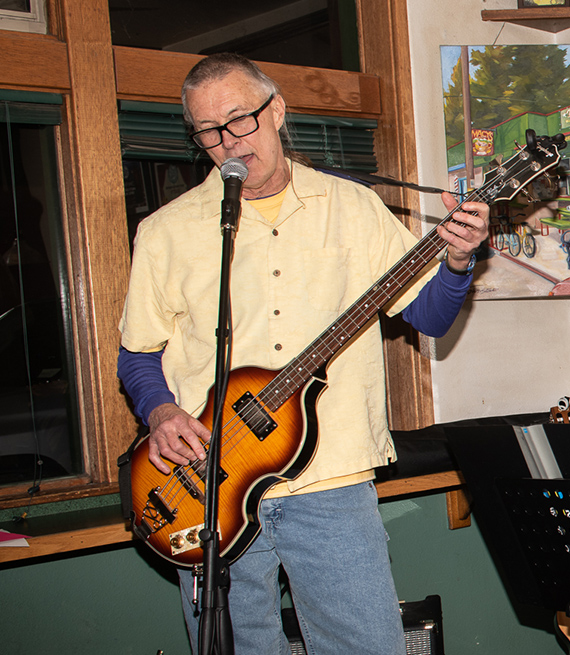 Gary Dungan playing the guitar