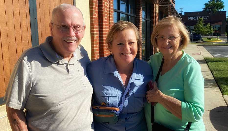 Photo of Terri Marshall and her parents