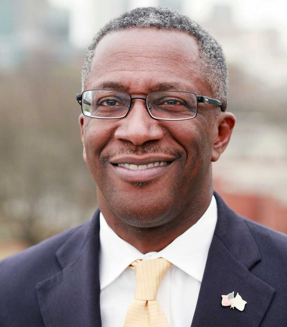 Lee Baker