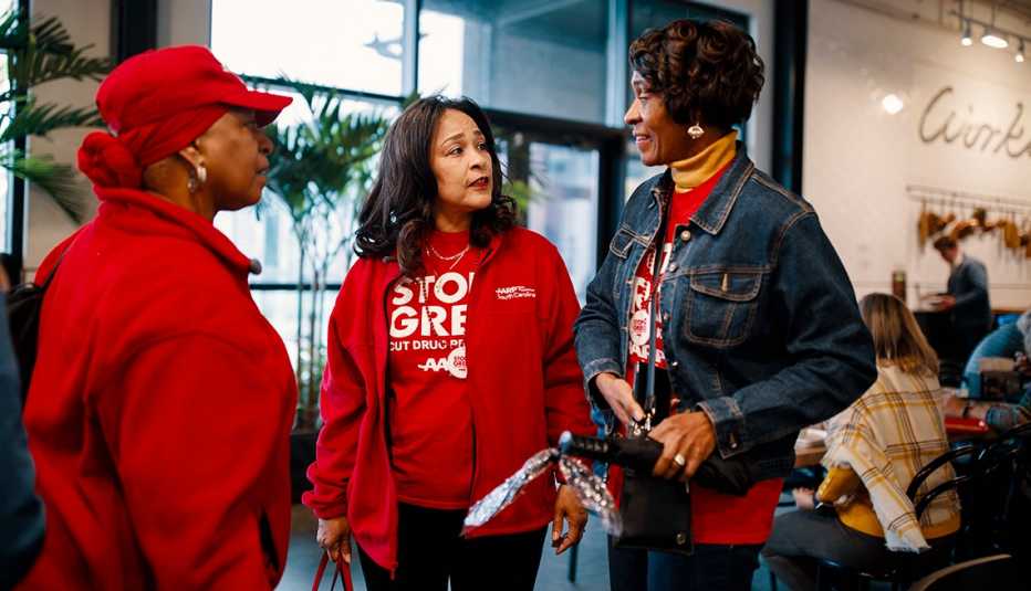 Volunteers in South Carolina talk at an event Volunteers in South Carolina talk at an event