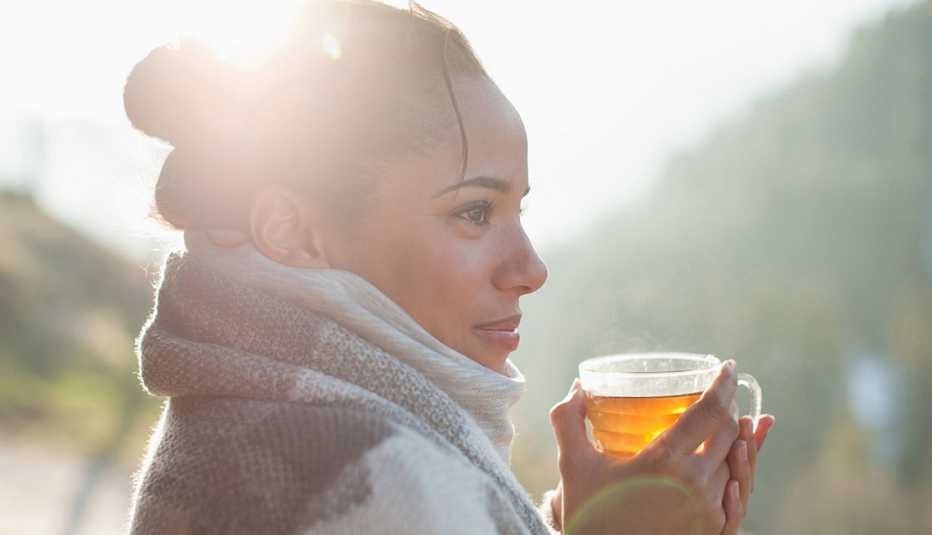 woman drinking tea