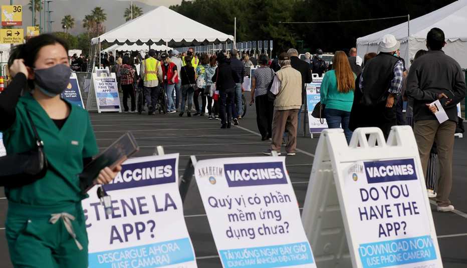 People waiting in line to get a vaccine