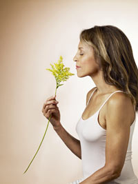 50s; woman; allergies; sneeze; goldenrod; smell