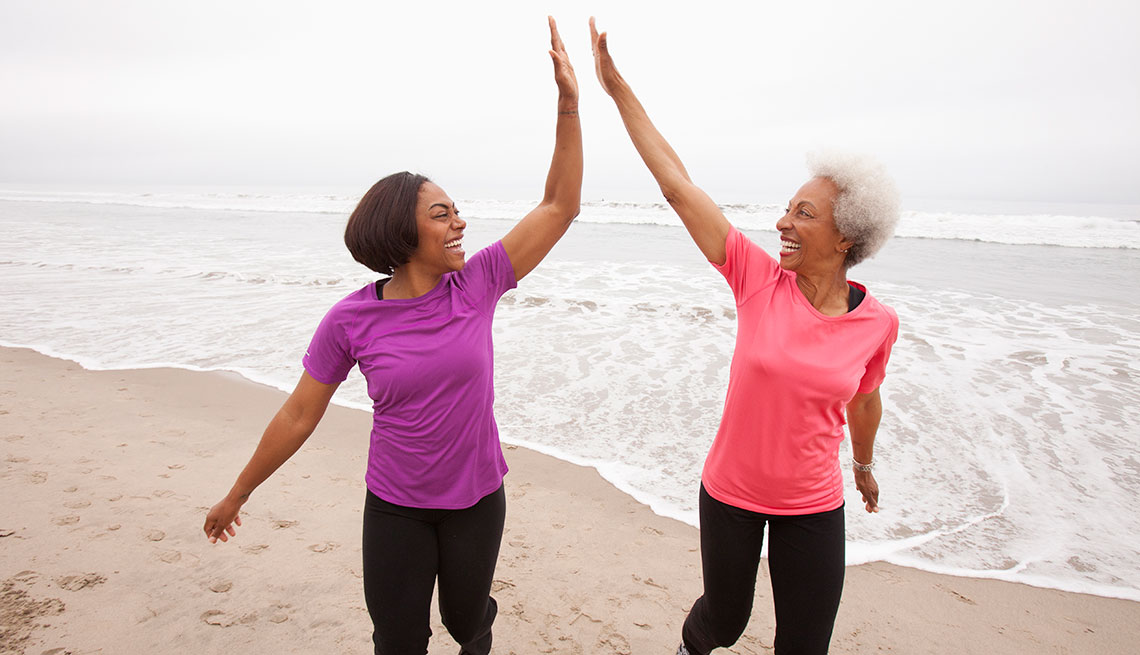 Two women working out togther