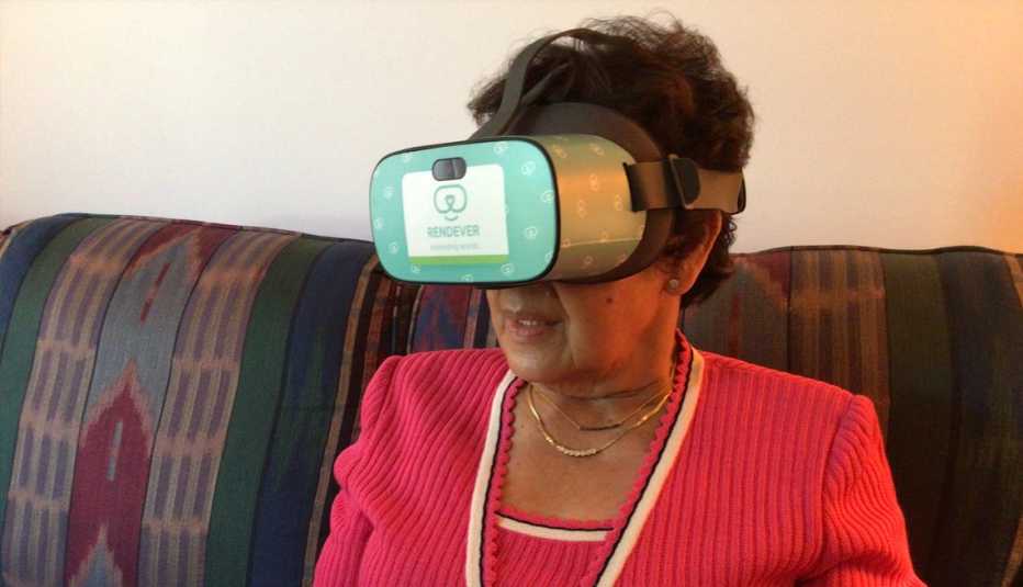 Virtual Reality Looks to Bring People Together
