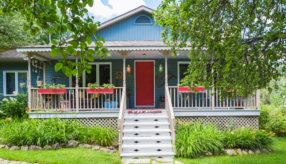 a cute cottage in the country