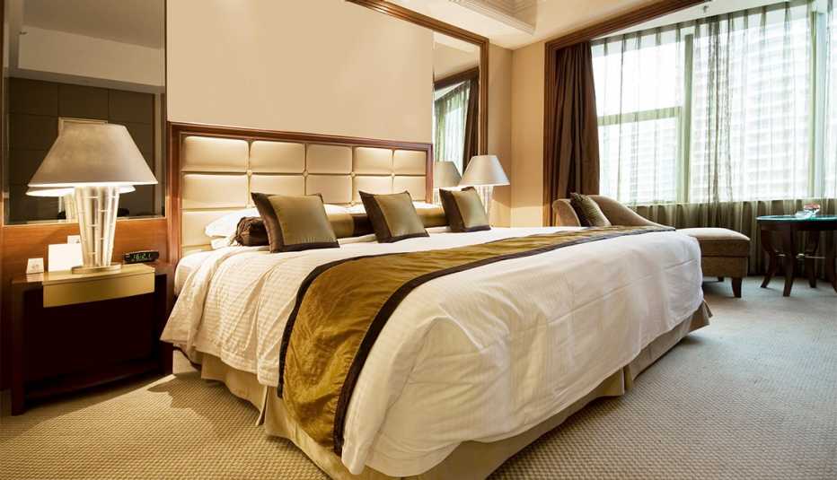 luxury hotel room
