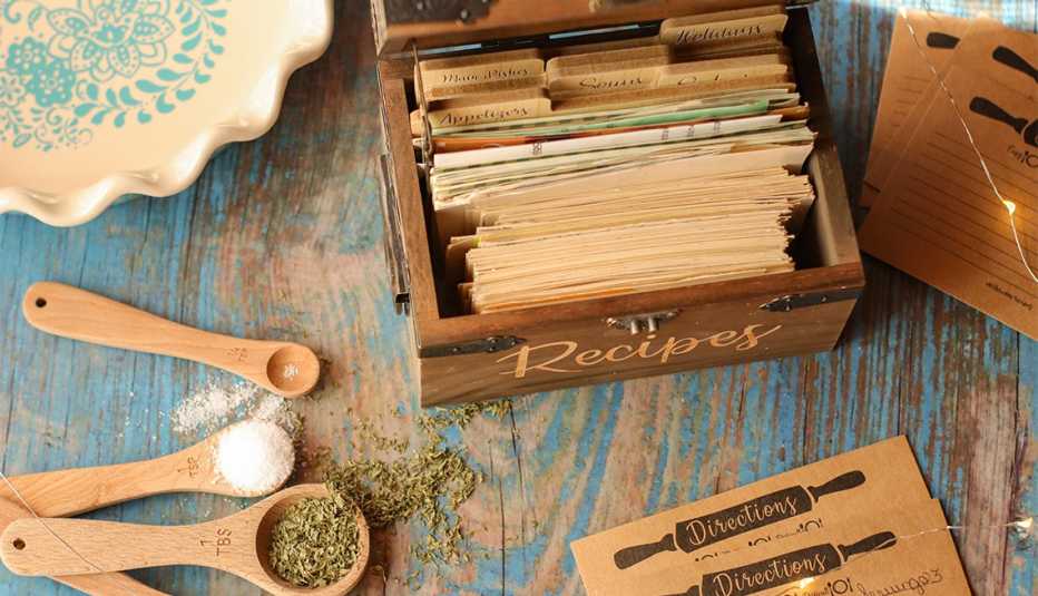 keepsake recipes listed on card in a small box