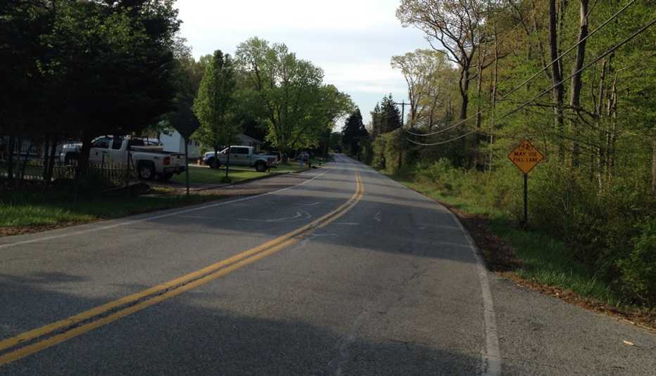 On This Suburban Road Bikes And Cars Must Share The Narrow Road, Livable Communities, Biking Infrastructure