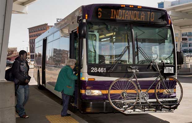 620-DM-Bus.jpg