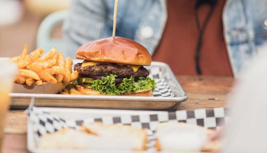 Sizzling Summer Savings with AARP Restaurant Benefits